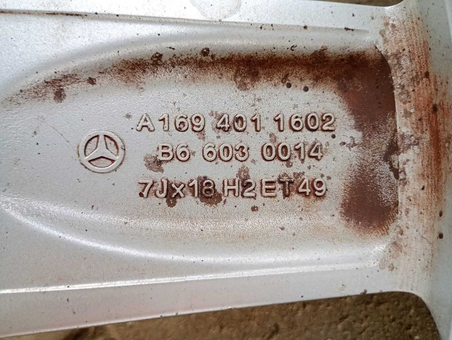 Roti originale Mercedes AMG 225 40 18 cu anvelope noi good year iarna