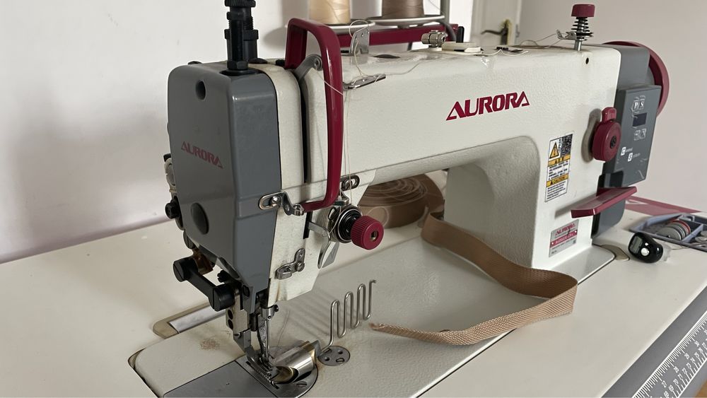 Швейная машина Aurora