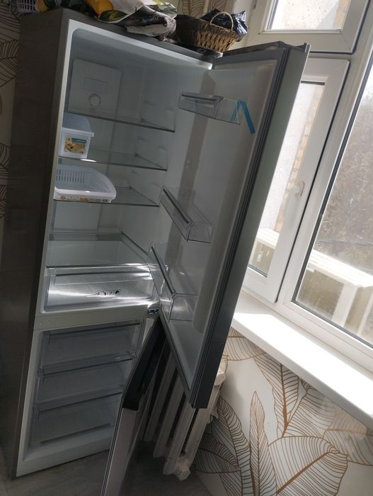 Gaz. Muzlatkich xolati yaxshi