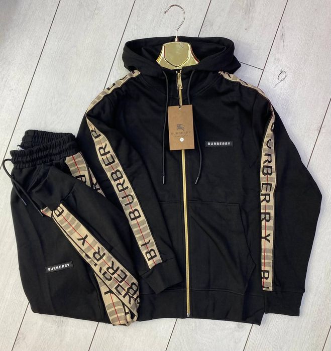 Vand treninguri gucci și Burberry