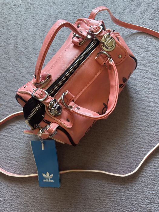 Чанта розова нова “Adidas”