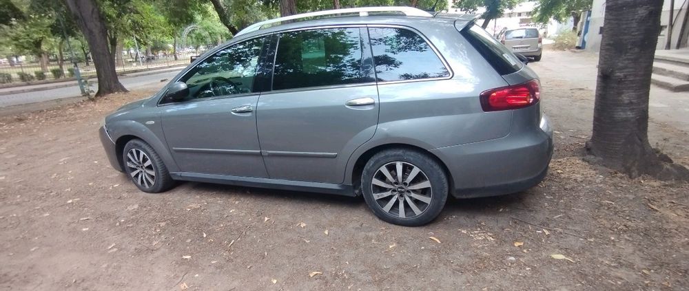 Fiat Croma 2008  ,дизел ,автоматик , повредена хидравлична помпа