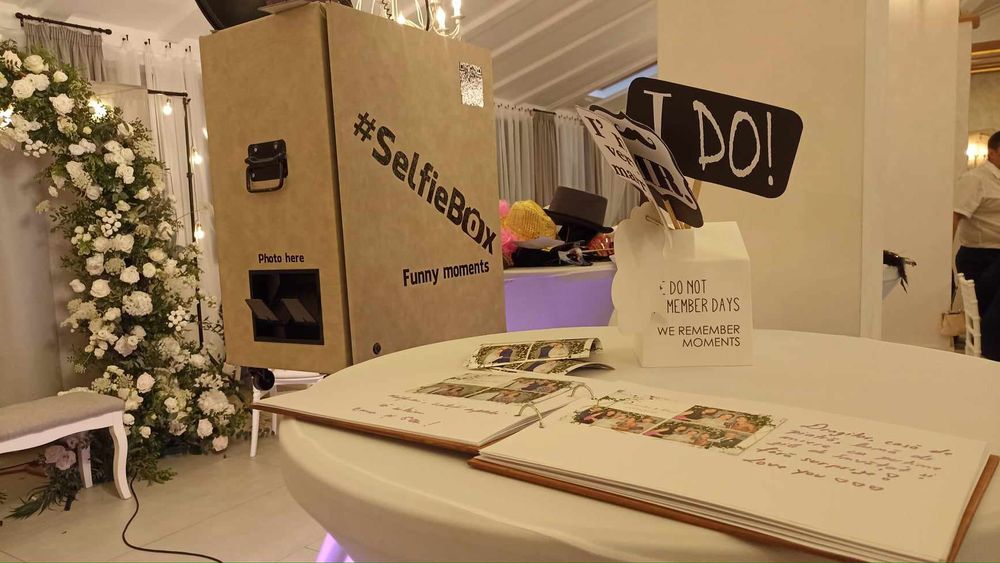 Cabinã foto/Photobooth/SelfieBox pentru evenimente