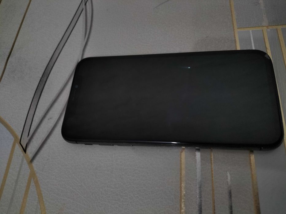 Iphone X на 64 гб