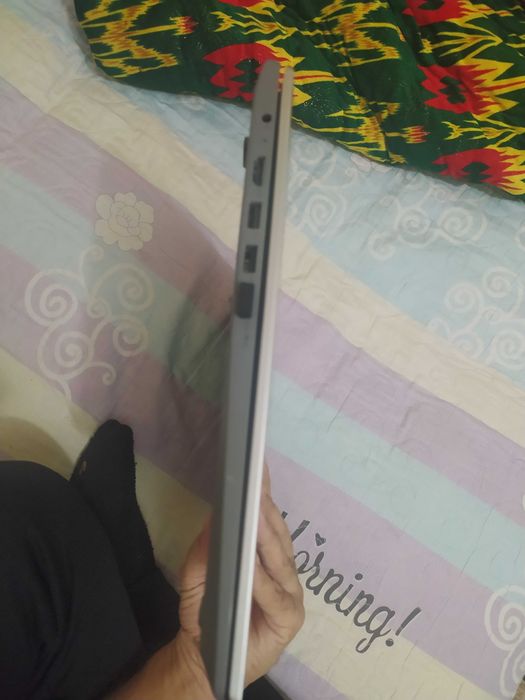 Lenova ryzen amd radeon 3 , garantiya