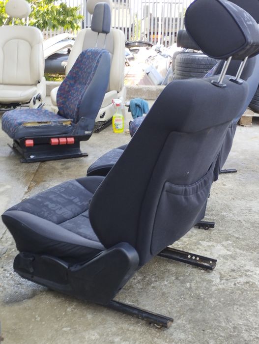Седалки за Мерцедес w210