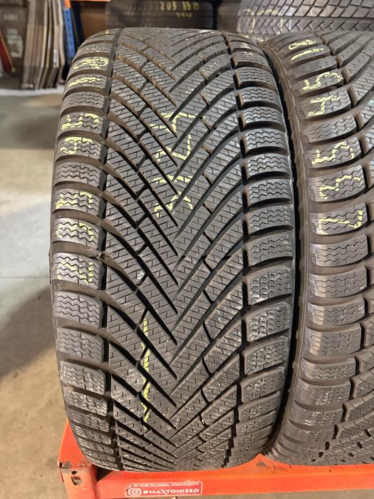 Anvelope iarna 235/45/18 Pirelli Powergy 235 45 18 R 18