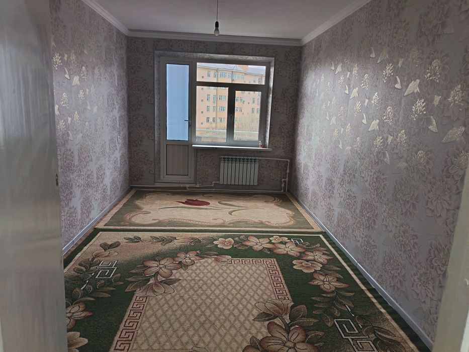 Navoiy Shahar 7-17 maktablar yaqinida10 mkr 105 A Dom kvartira sotilad