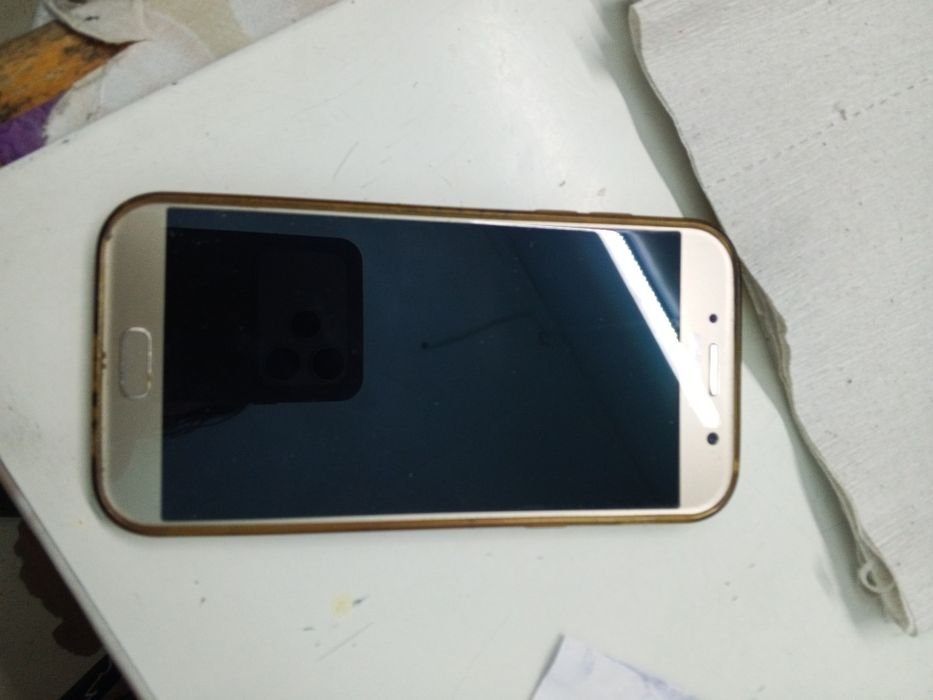 Продам телефон самсунг