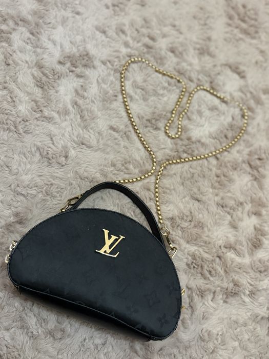 Geanta neagra micuta