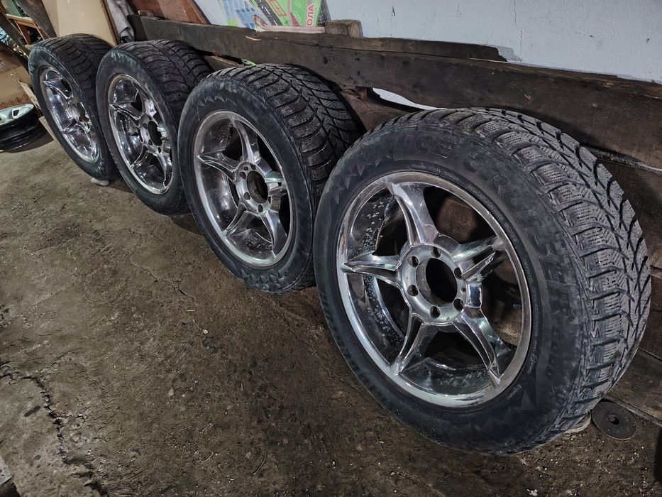 Продам комплект дисков R 18 с резиной 6*139.7