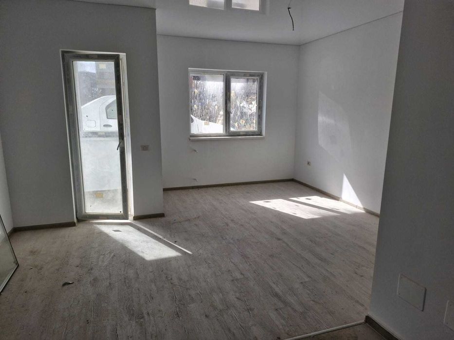 Gaarsoniera Chiajna demisol inalt