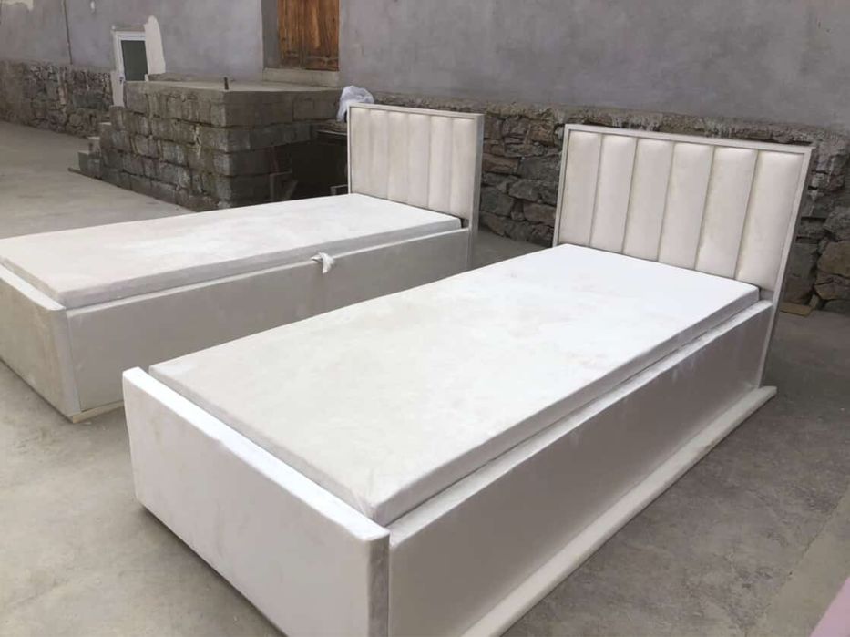 Myaxki krovat Sundukli