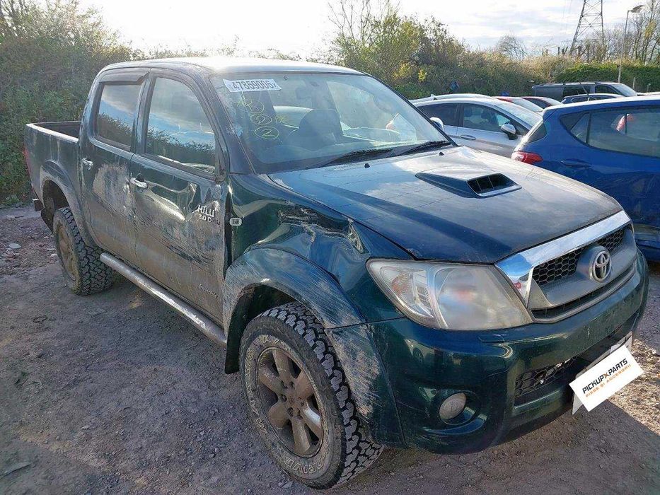 Dezmembrez Toyota hilux  3.0 Diesel 126KW/171CP 2005-2015