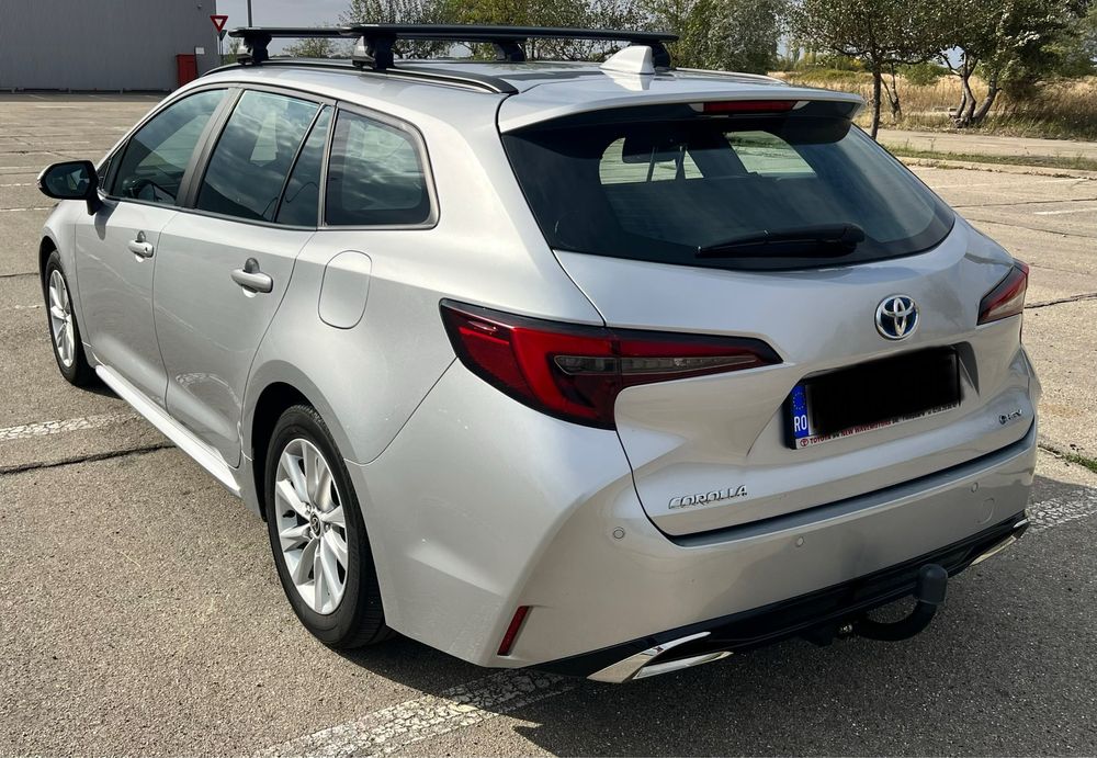 Toyota Corolla Touring Sport Business, 1.8 Benzina, Hybrid, 140 CP