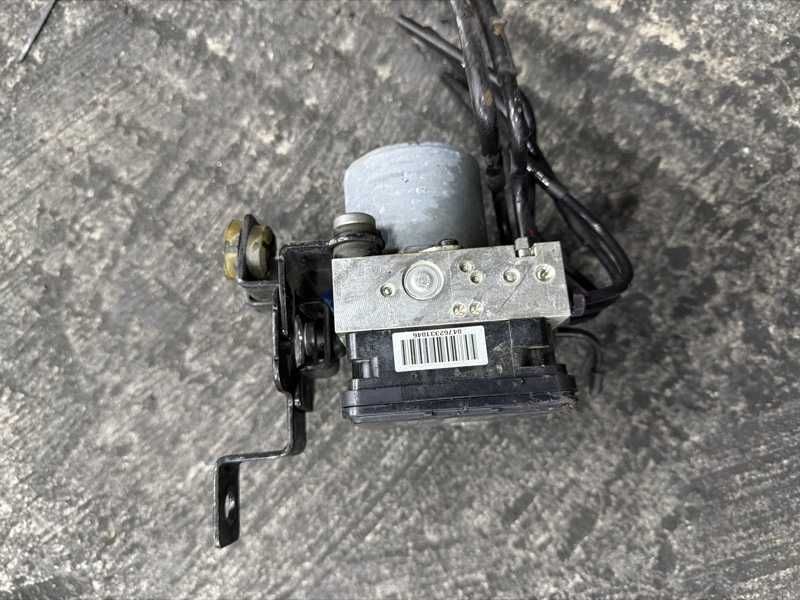 Блок ABS Genesis G80 2016