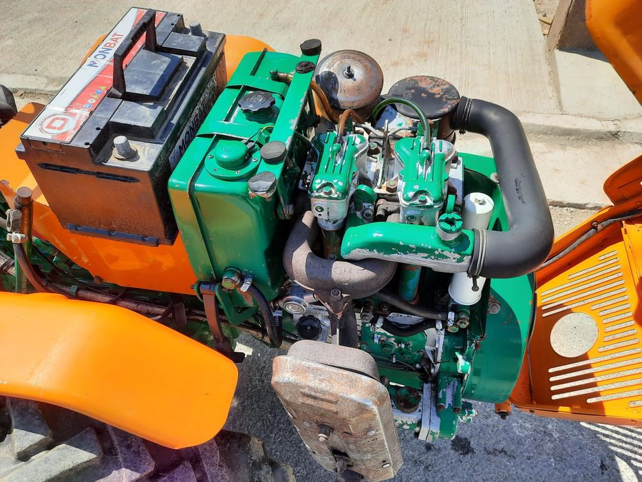 Vând tractor Goldoni în 2  pistoane, 4x4, două prize de putere, 26 CP,