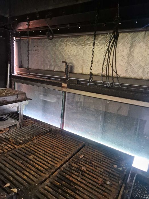 Скара на дървени въглища за заведение ÷ обурудване
