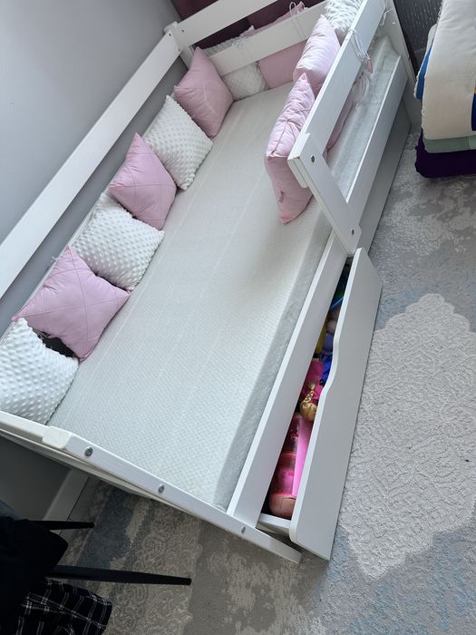 Продам детскую кровать