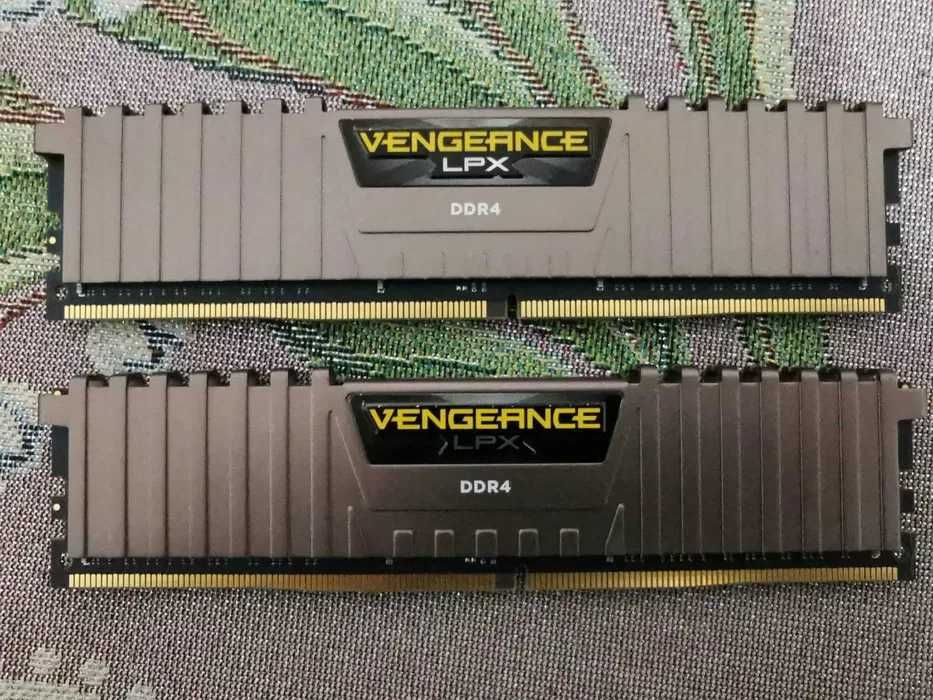 Memorie RAM Corsair Vengeance LPX Black 32GB DDR4 3600MHz CL18