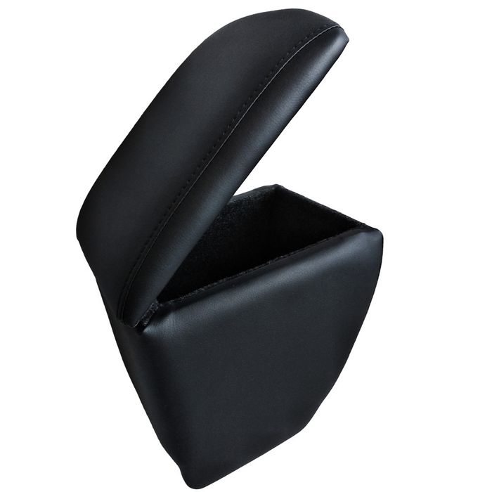 Подлокотники модельные на все авто.