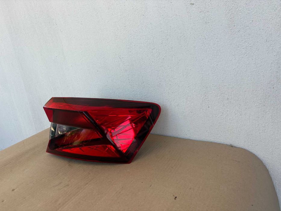 Stop dreapta pe aripa Skoda Fabia 4 dupa 2021 cod 6VE945096