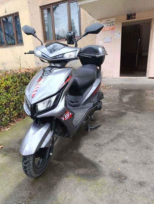 Benzinli skuter 2024