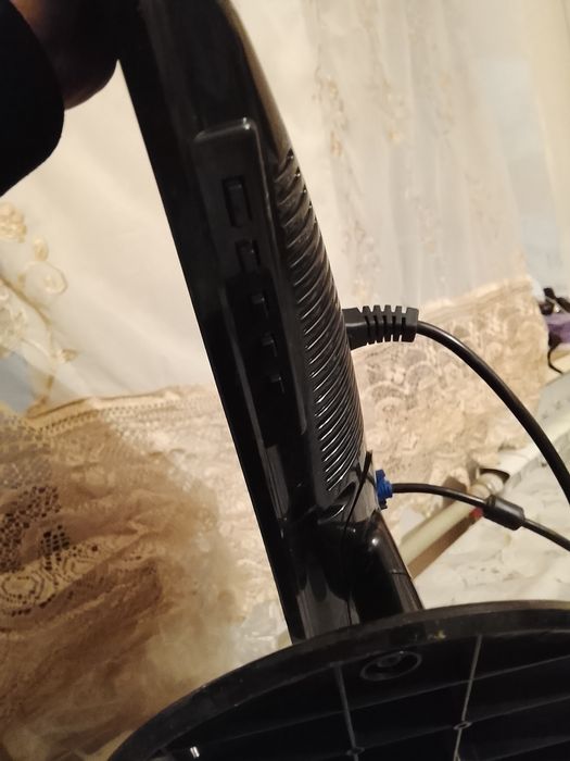 Монитор Qmax 18.5