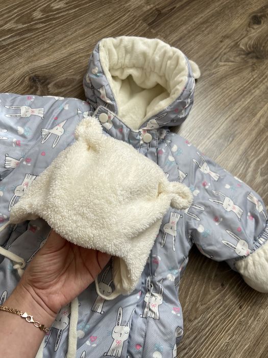 Комбинезон димисезонный 68 р-р