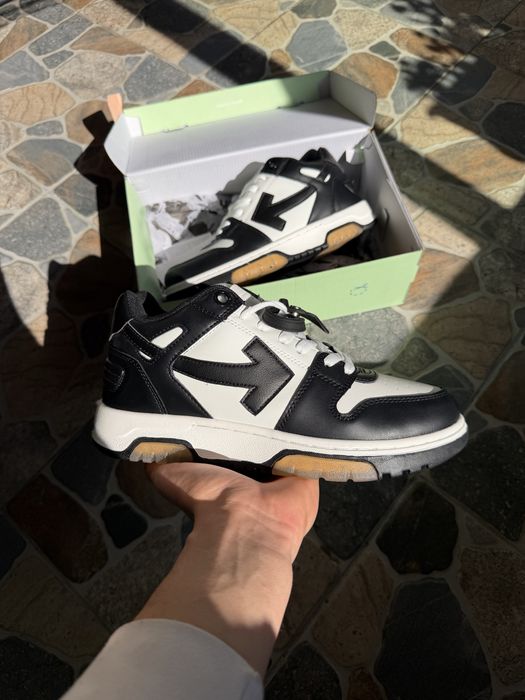 Off White