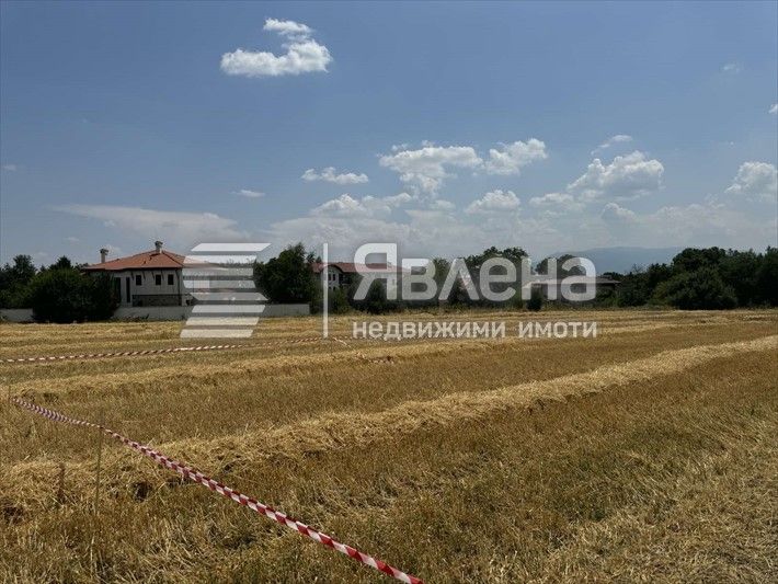 Продава се Парцел в с. Пролеша, Област София-област - 921 кв.м за 78 €/кв.м - Снимка #1