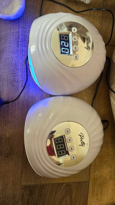 Лампа UV  за маникюр 2 бр.