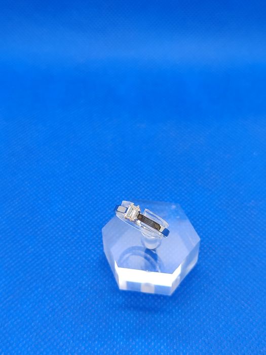 Годежен пръстен с диамант 0.24ct