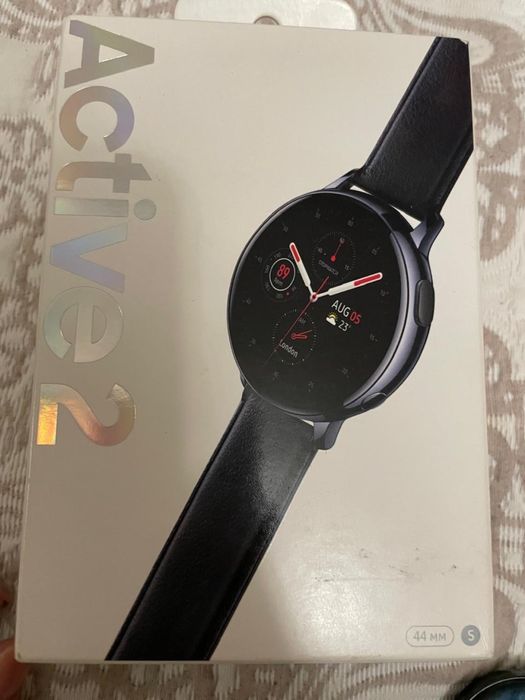 Продается электронные часы