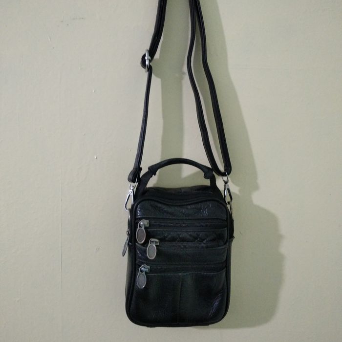 Продам кожаные сумки.