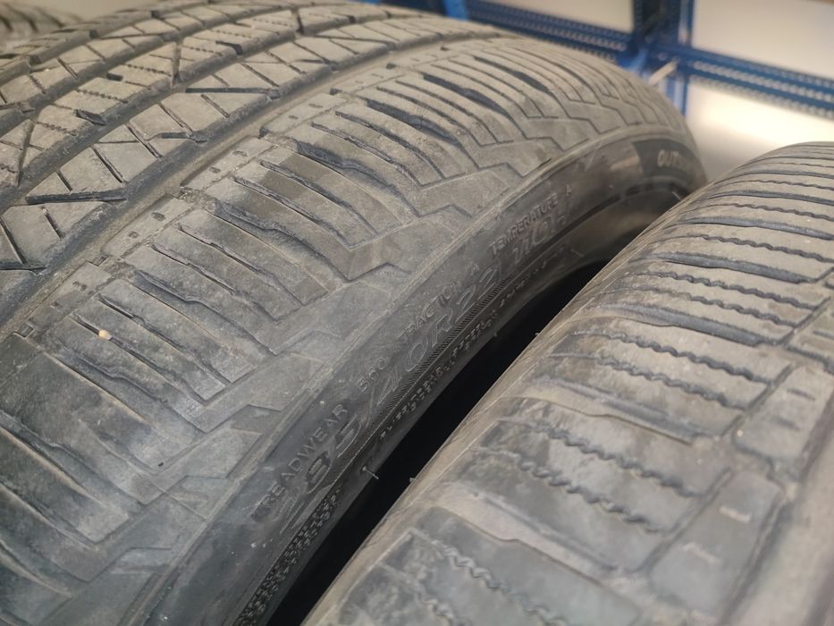 285/40/22 Hankook