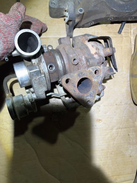 Продам турбину на паджеро 4м40