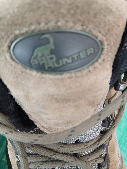 Обувки. ProHunter  за планински туризъм и лов