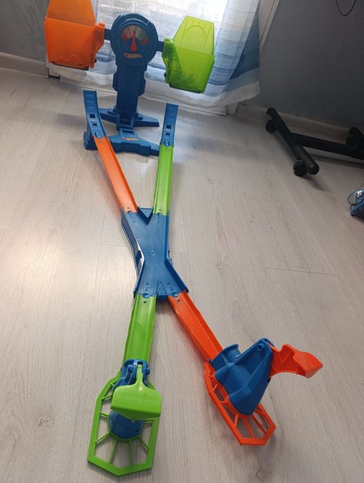 Писти Hot Wheels