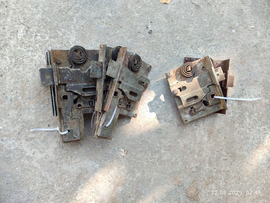 Запчасти ретро автомобиль ЗиС 110