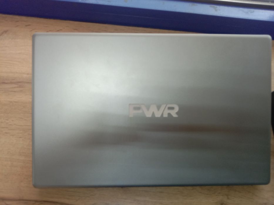 Продам iPhone 13 pro и ноутбукPWR