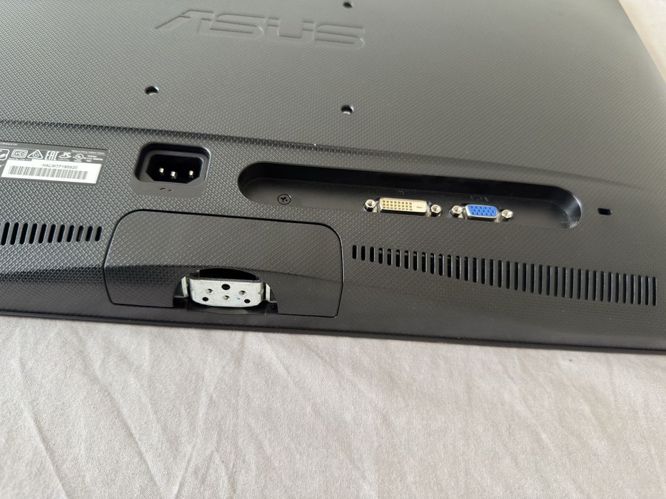 Monitor Asus Full HD