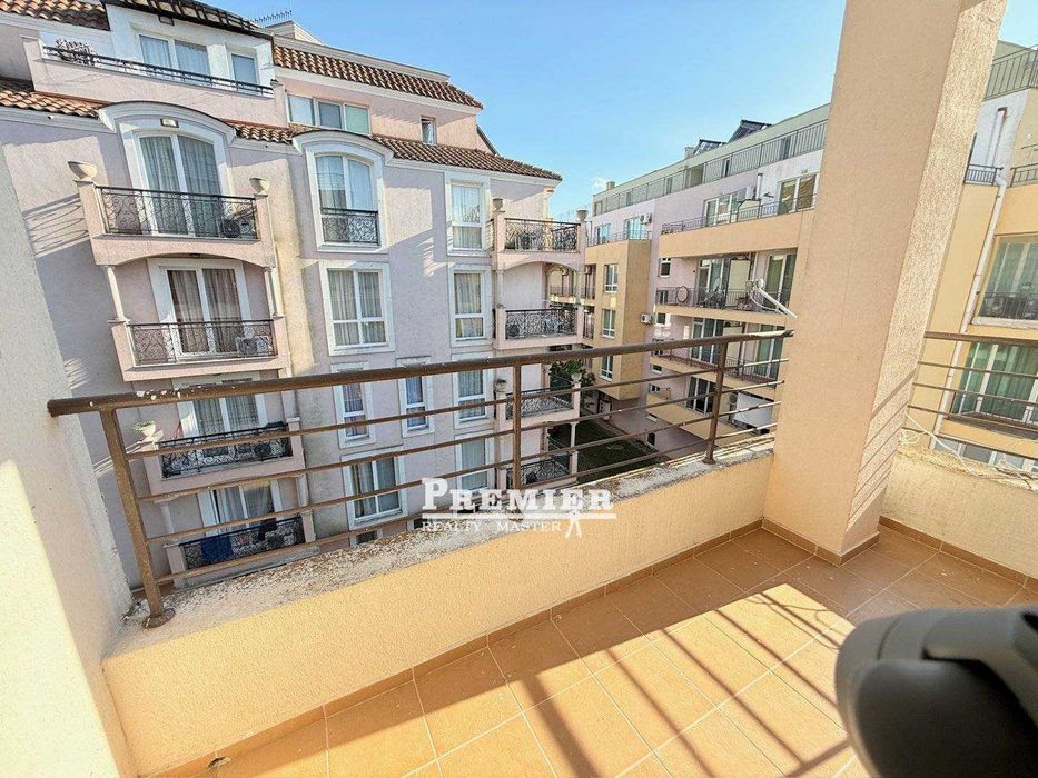 Продава се Тристаен апартамент в Бургас, Акациите - 84 кв.м за 1167 €/кв.м - Снимка #17