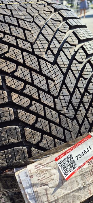 285 35 22 Pirelli o bucată, depozit anvelope