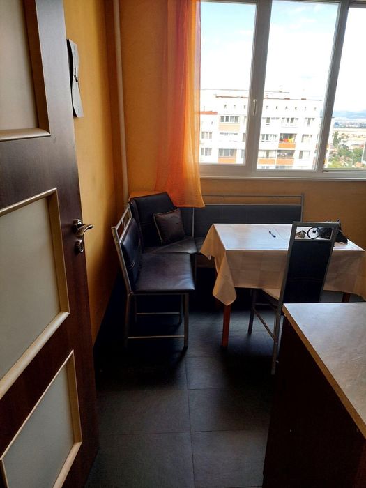 Дава се под наем Тристаен апартамент в София, Слатина - 100 кв.м за 612 € - Снимка #4