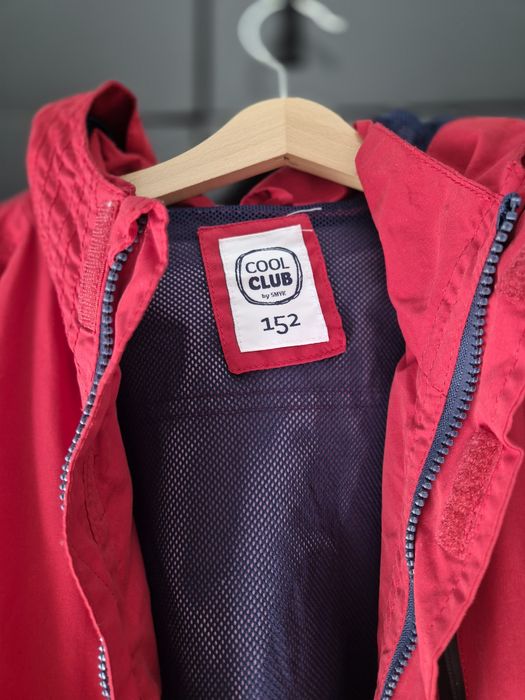 Geaca impermeabila anti vânt