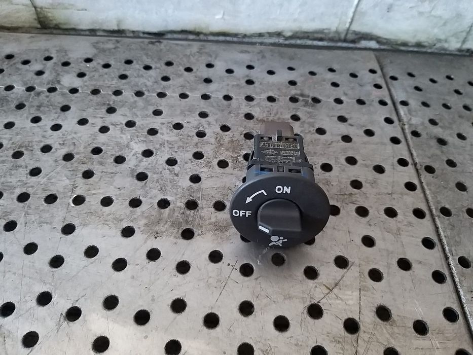 Buton airbag dacia logan ls 8200169589c