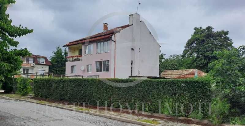 Реф. 253 Къща с двор / Прослав