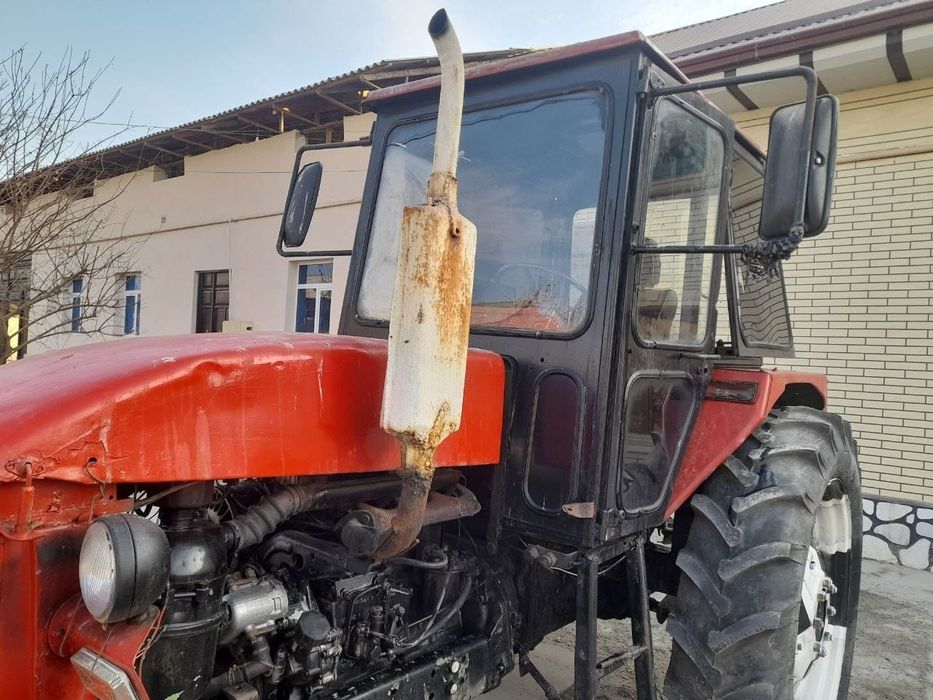 Ttz kabinada T-28 traktor sotiladi