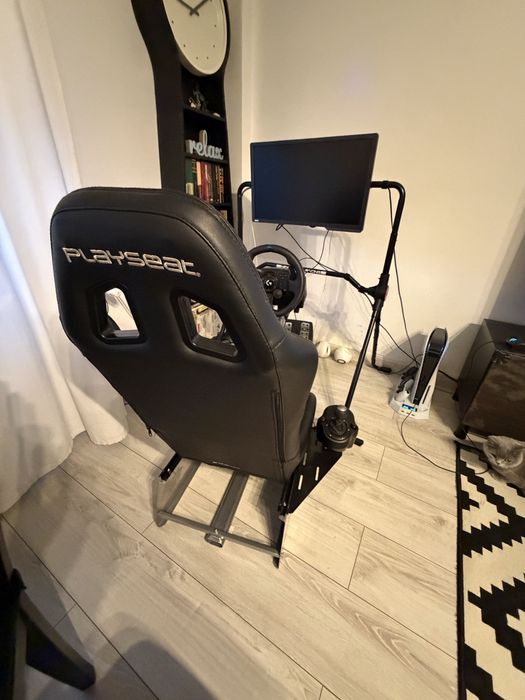Scaun racing Playseat plus volan Logitech G923 si schimbator